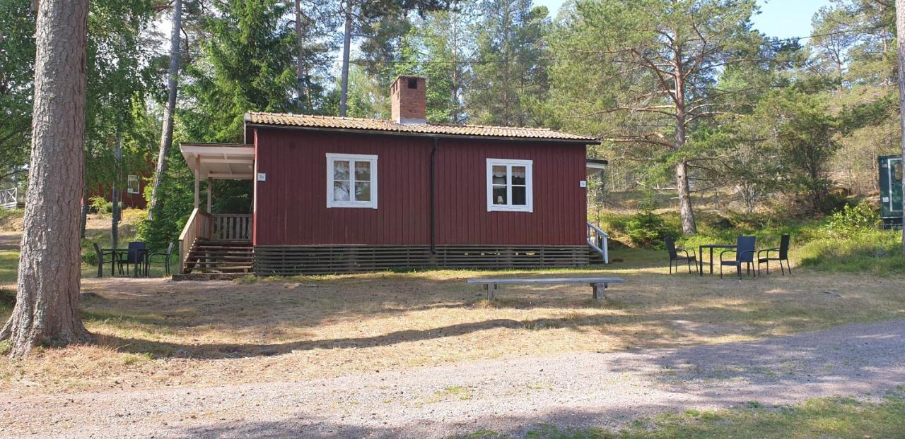 Rolfskaerrs Stugby Hotel Nygård Exterior photo
